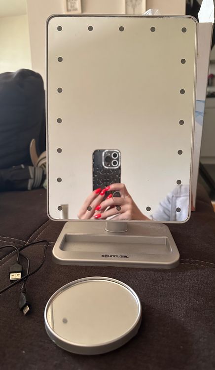 Beleuchteter Schmink- & Ankleidespiegel – 15 X 11 Zoll, 3 Lichtfarben, Touch-Steuerung, 360° Drehbar