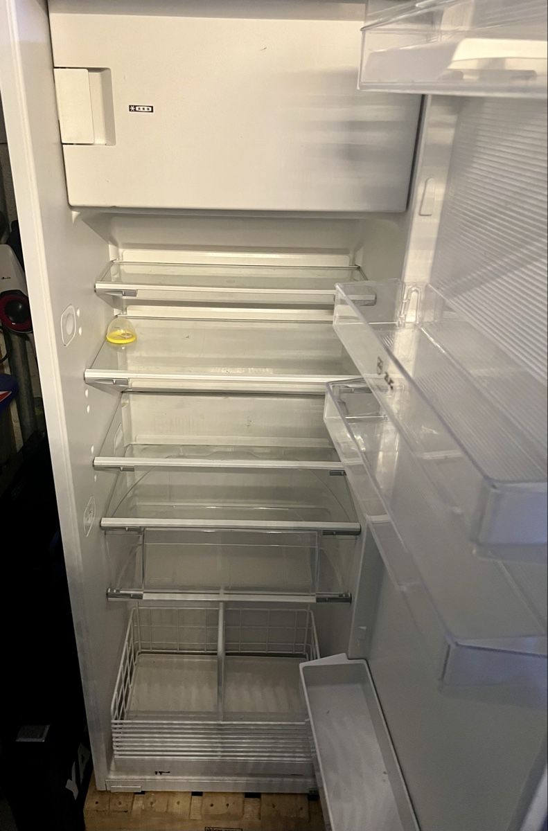 Frigoriferi: Kühlschrank V-zug 152cm – Usato da Eschenz venduto da woniek 1