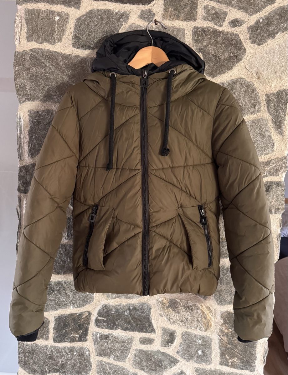 Giacche & Cappotti: Lässige Winterjacke Gr. 146 – Usato da Buchs SG venduto da Scheni71