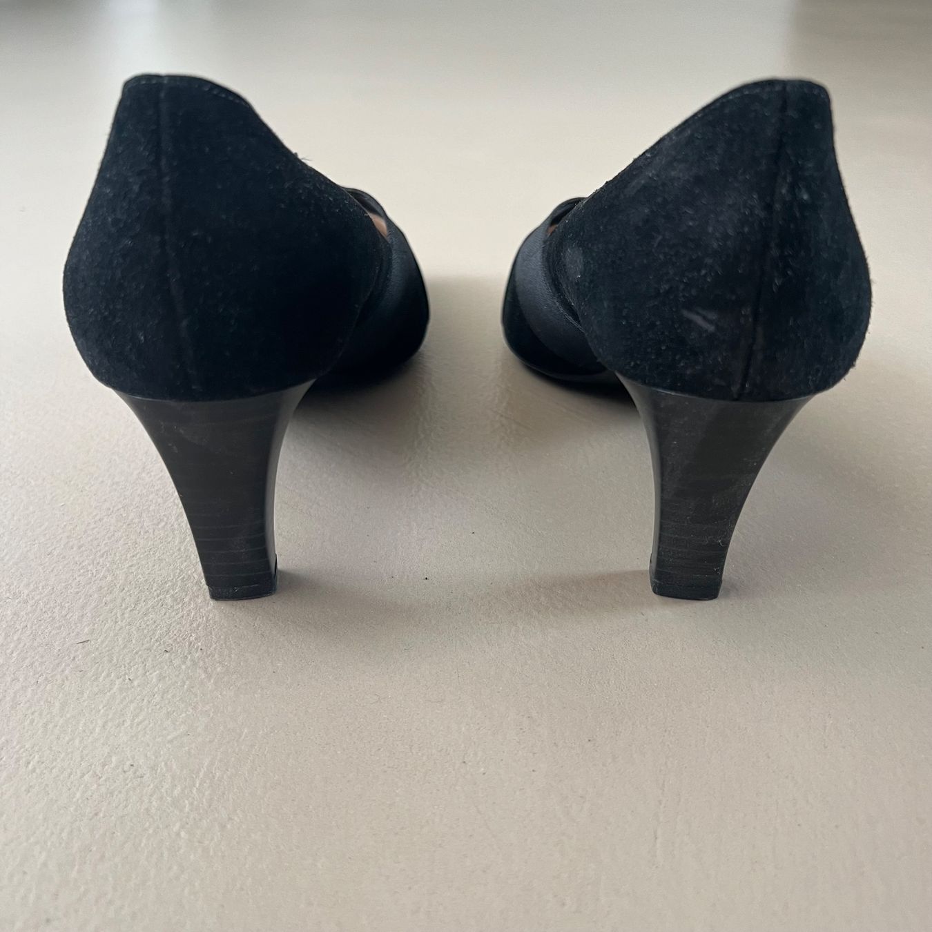 Kaiser Damenschuhe: PETER KAISER Suede Pumps 🖤 – Gebraucht aus Zürich von ClosetQueen 5