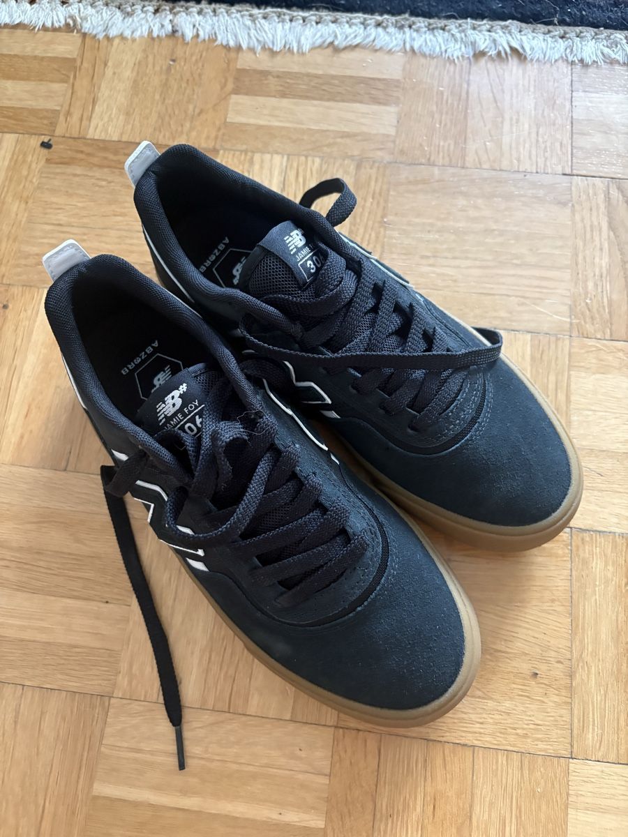 New Balance Scarpe da uomo: New Balance 41.5 – Nuovo (secondo la descrizione) da Bern venduto da Oruam_ 1