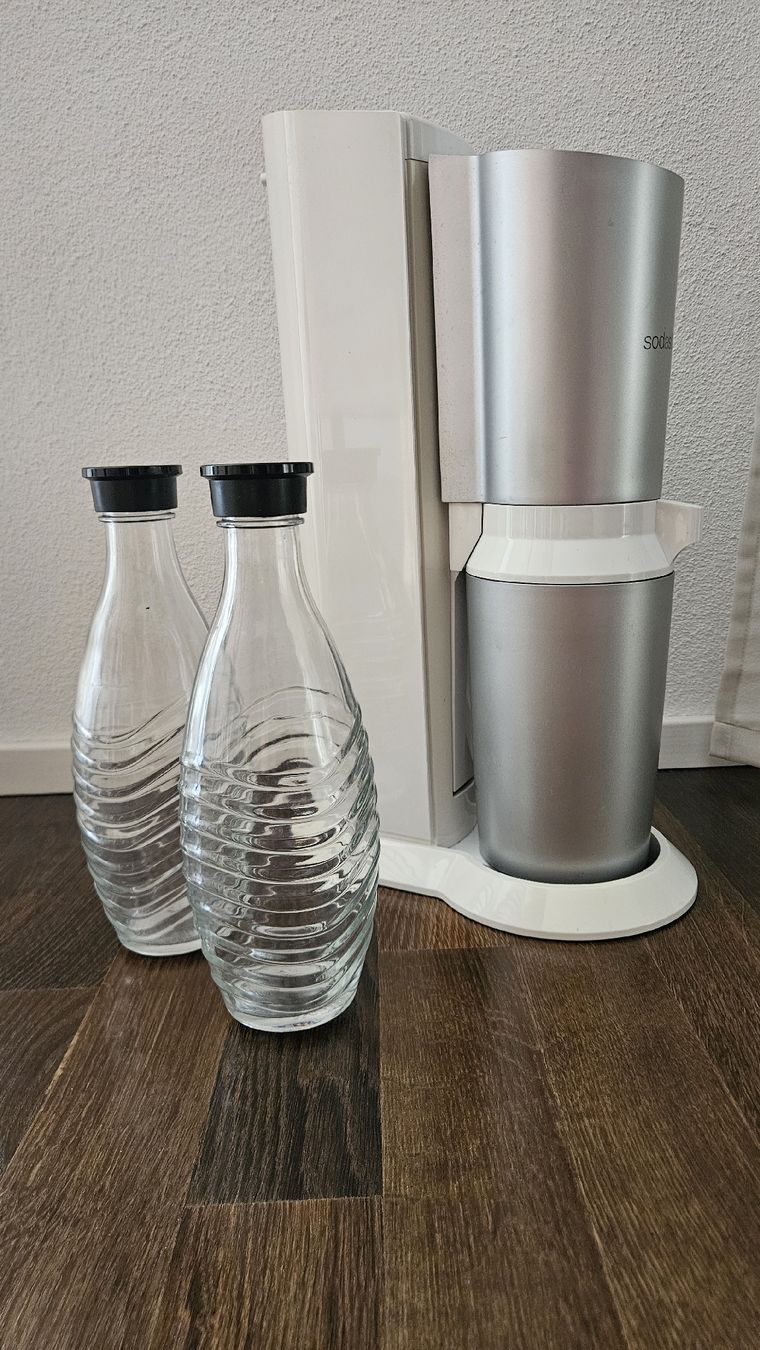 Sodastream Appareils de cuisine: SodaStream Crystal inkl. 2 Glaskaraffen – D'occasion à Neunkirch par shortina