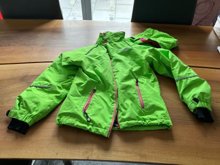 Skijacke grün mit pink der Grösse 140