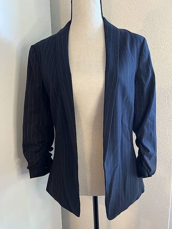 Blazer mit feinen Nadelstreifen Grösse S