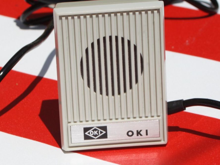 Microfoni: 2 STÜCK VINTAGE OKI MIKROFON – Usato da Wauwil venduto da Pneuedy 1