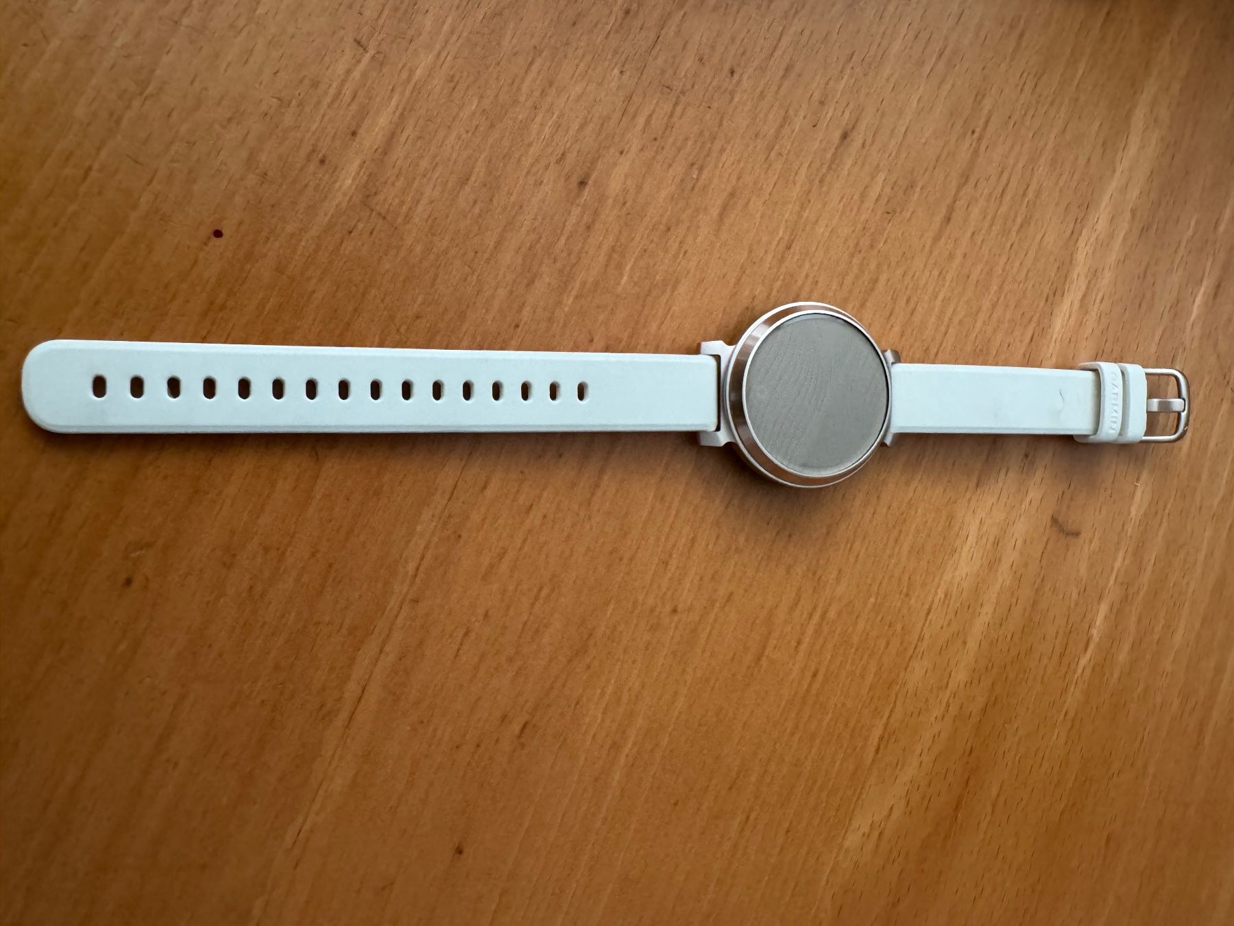 Garmin Smartwatch: Montre connectée Garmin Lily 2 comme neuve – Gebraucht aus Echandens von Artane 1