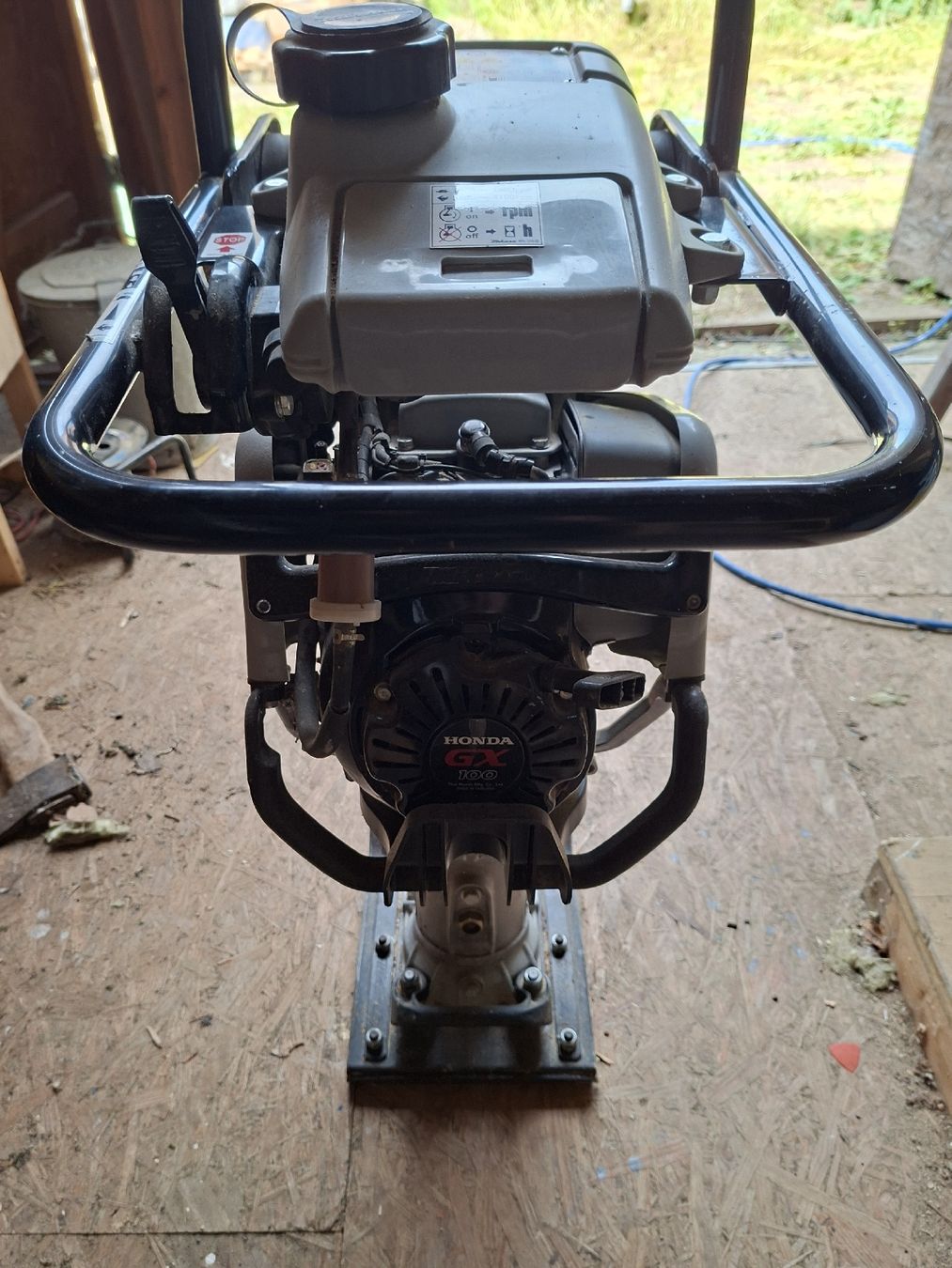 Tutte le macchine: Grabenstampfer Hutter T60 guter Zustand – Usato da Winterthur venduto da M.Mi 1