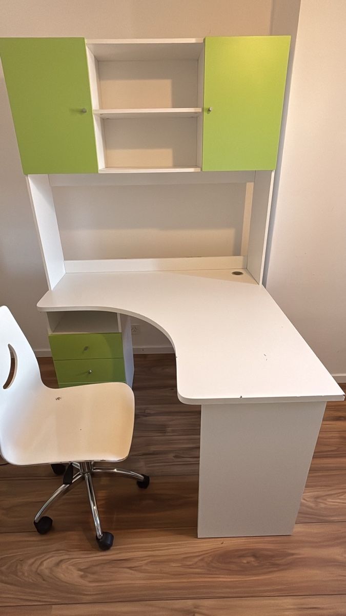Scrivanie: FREE Bureau – Usato da Préverenges venduto da cga_pqn9 2
