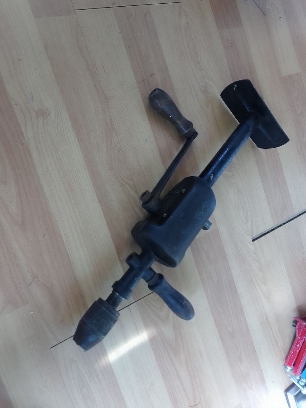 Tutte le macchine: Handbohrmschine Handkurbelantrieb Alt  – Usato da Ebmatingen venduto da swiss.canadian 2