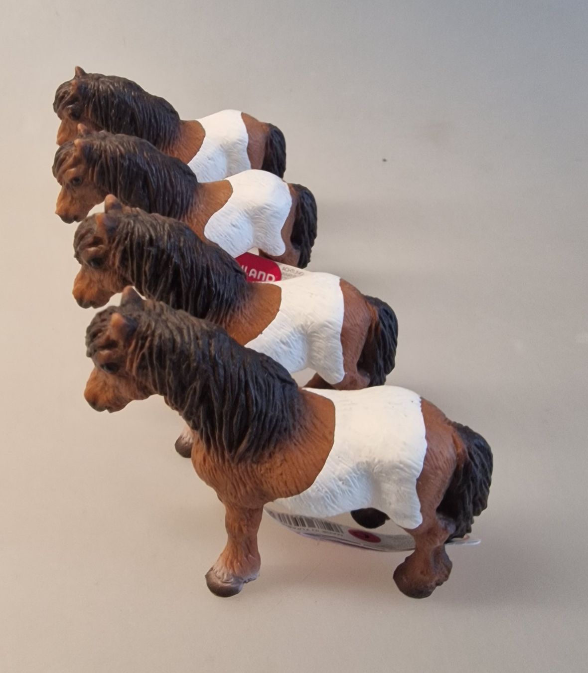 Bullyland Giocattoli: Bullyland  4 süsse Ponys  Neu – Nuovo e nell'imballaggio originale da Oberuzwil venduto da aseinkaufswelt 1