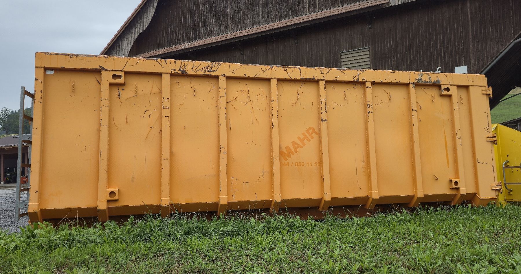 Conteneurs de construction: Abrollmulde Abrollcontainer Mulde Container – D'occasion à Geiss par JD6215R
