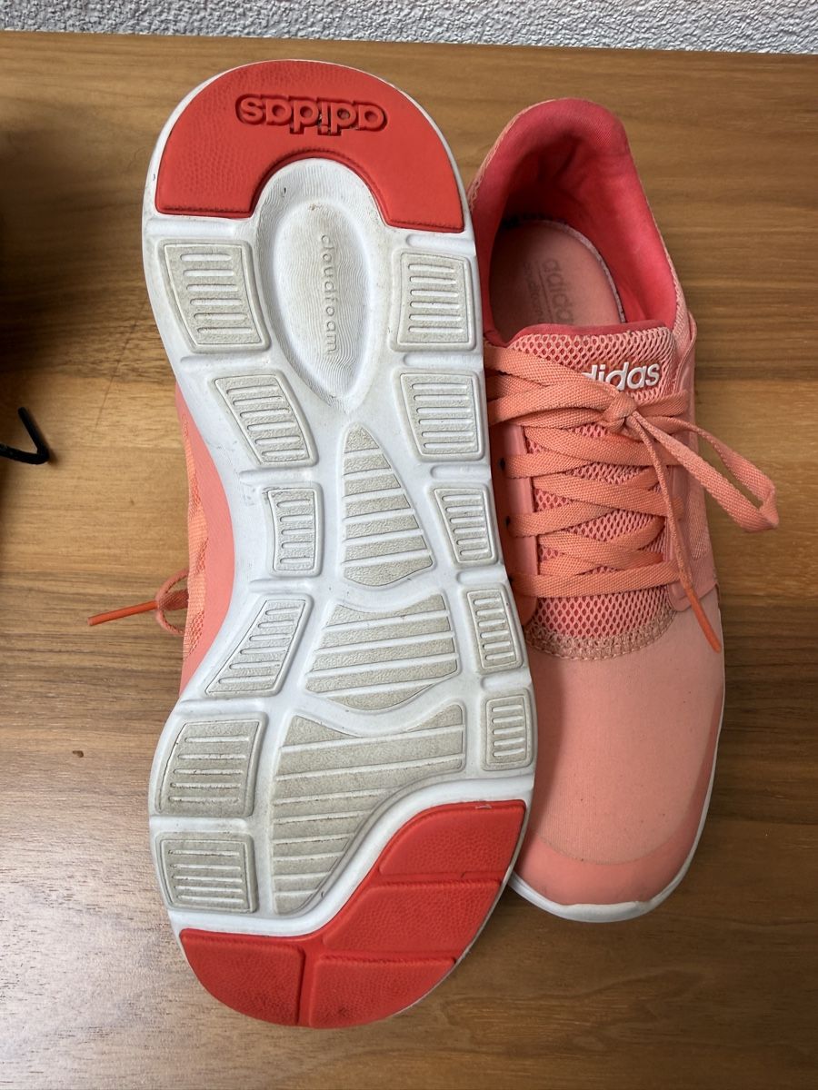 Adidas Scarpe da donna: Sneakers Adidas – Usato da Flawil venduto da BouBouBou 1