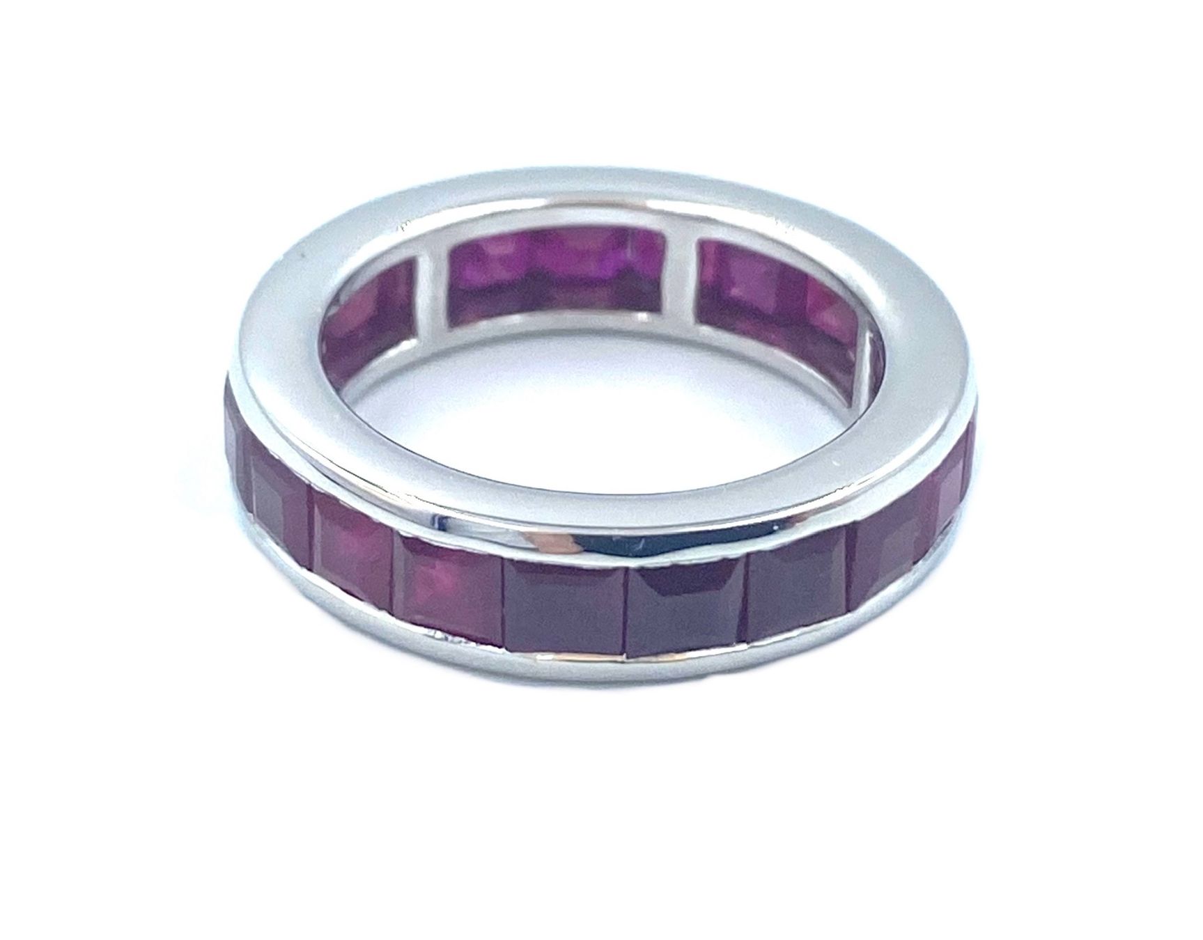Anelli: DHAMANI. Alliance or blanc 18K et rubis – Usato da Renens VD venduto da Diademe.sarl 3