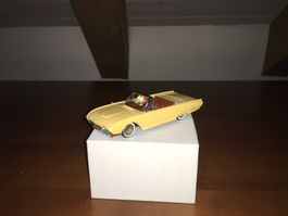 61’ Ford Thunderbird 1/43 no Greenlight