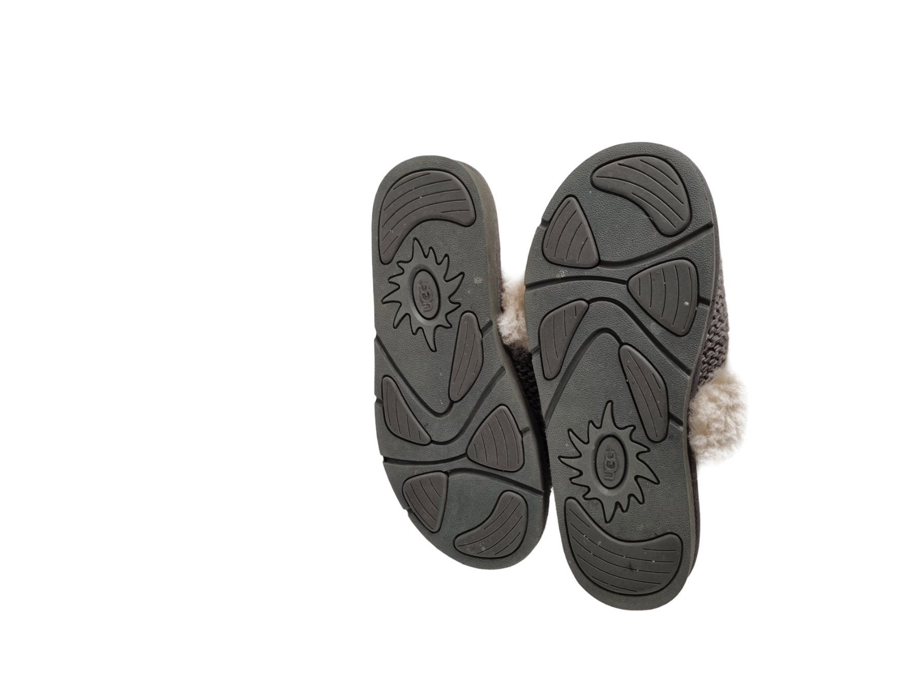 Ugg Damenschuhe: UGG warme Hausschuhe grau Gr.40 – Neu (gemäss Beschreibung) aus Wangen b. Olten von Restwert_Wangen 5