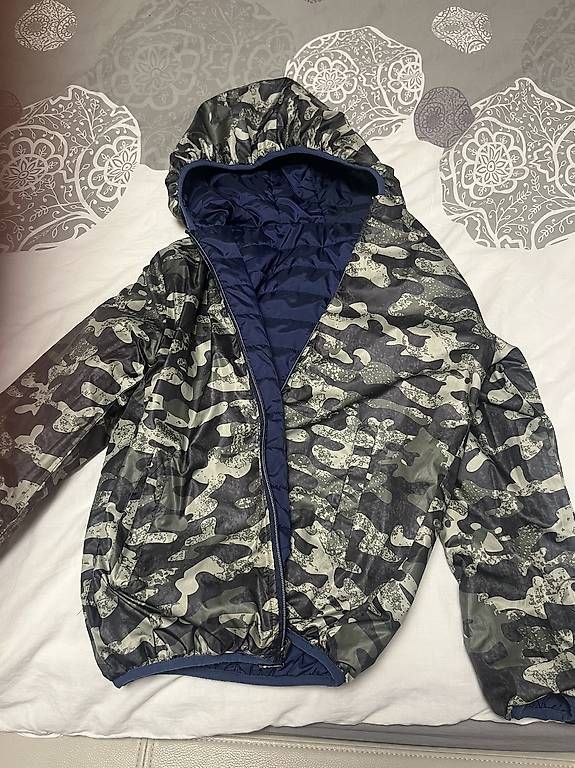 Giacche & Cappotti: Veste taille 140 – Usato da Cugy FR venduto da mcm_c89l
