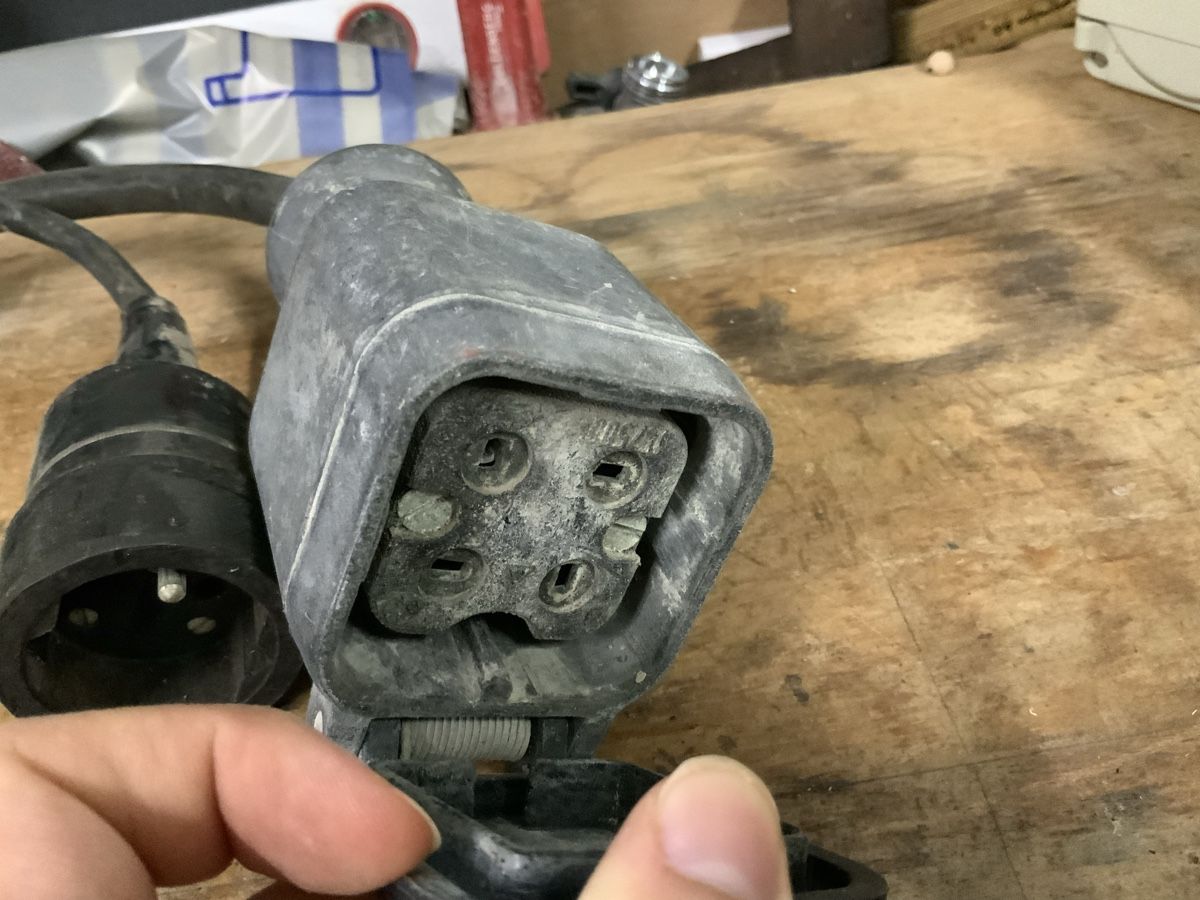 Alimentation électrique: Starkstrom-Mehrfachstecker – D'occasion à Oberentfelden par KAL_EL 3
