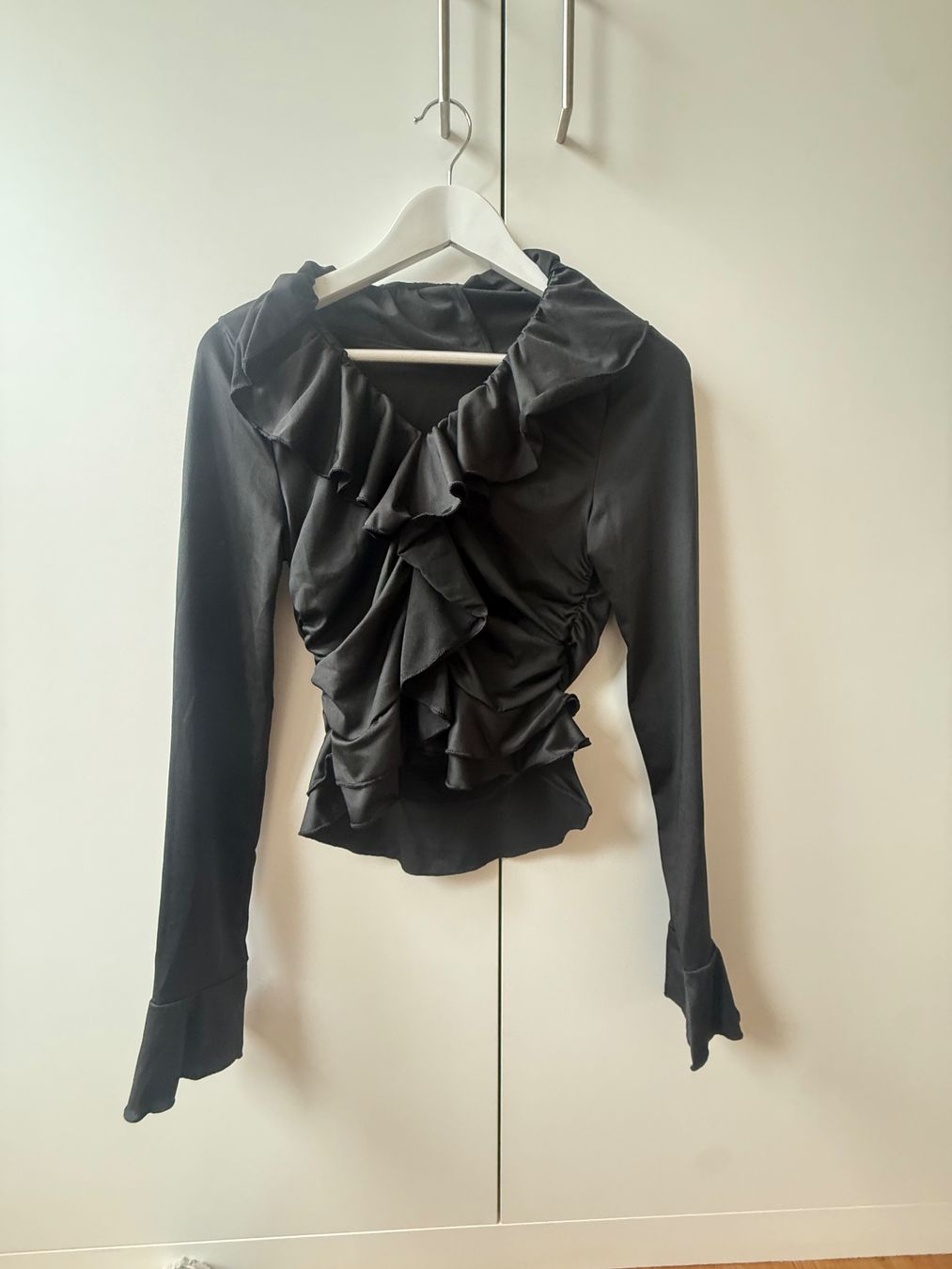Camicette: Schwarze Bluse – Nuovo (secondo la descrizione) da Goldach venduto da jil_vnd8