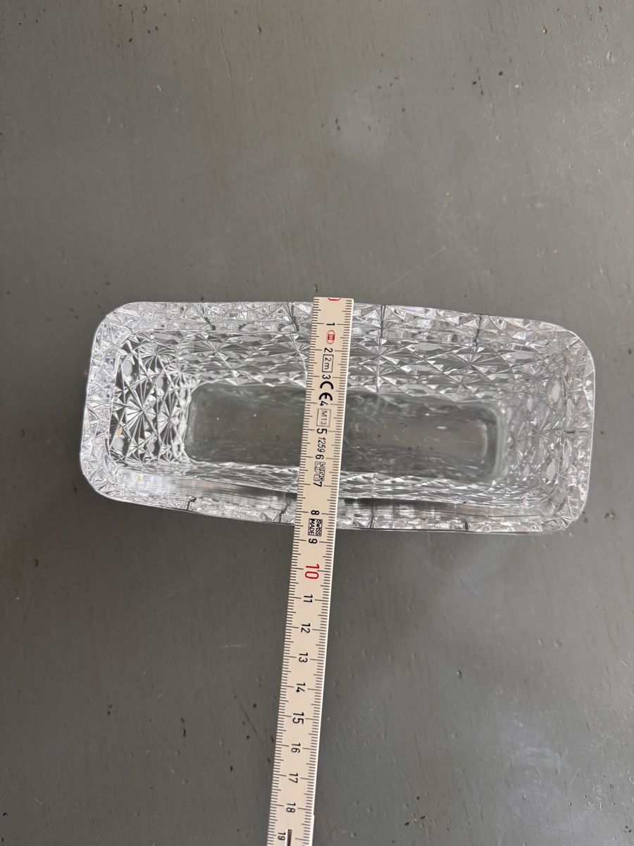 Vasi & Recipienti: Elegant Crystal Rectangular Vase - Perfect for Spring Flower – Usato da Zug venduto da Arina2 5