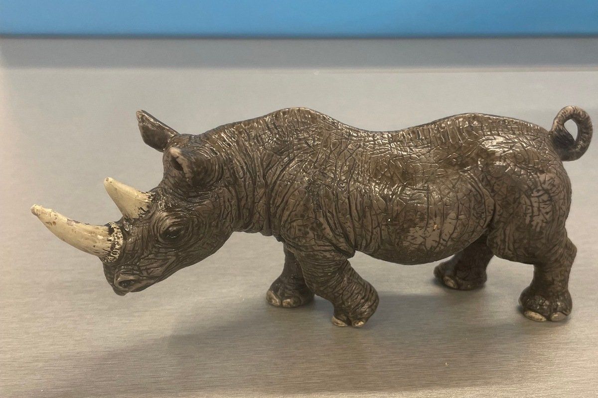 Schleich Spielzeuge: Schleich Elefant mit Jungem und Nashorn – Gebraucht aus Sirnach von sagrotin 1