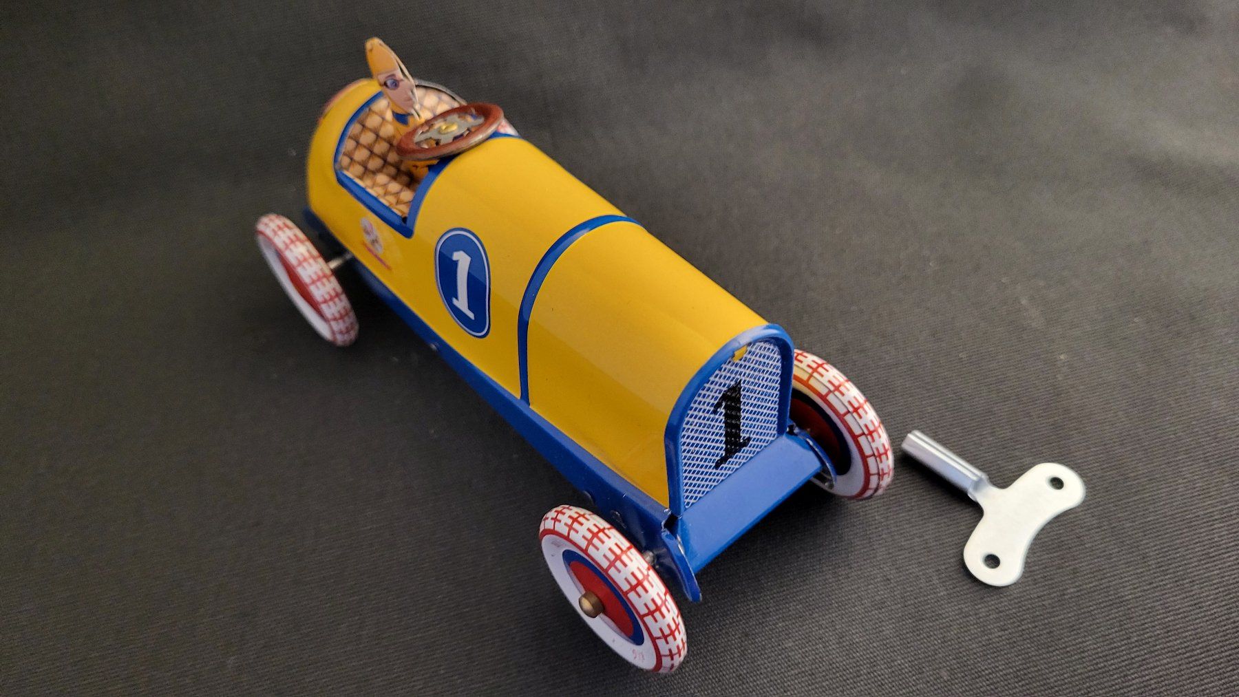 Spielzeuge: Race Car ST. JOHN – Neu und originalverpackt aus Basel von spinne02 1