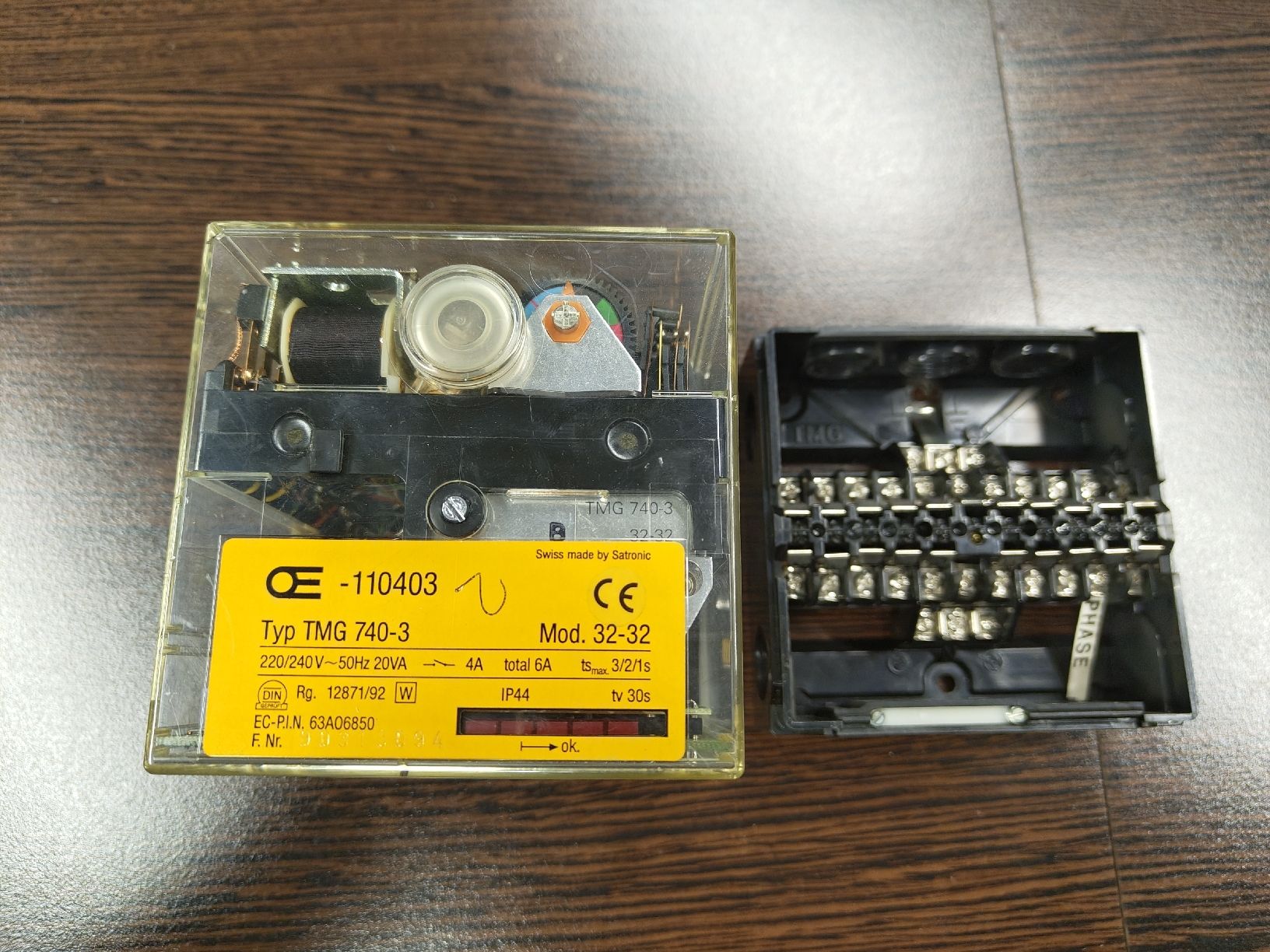 Componenti elettronici: Satronic TMG 740-3 Mod. 32-32 Brennerautomat   – Usato da Emmenbrücke venduto da BlSi 5