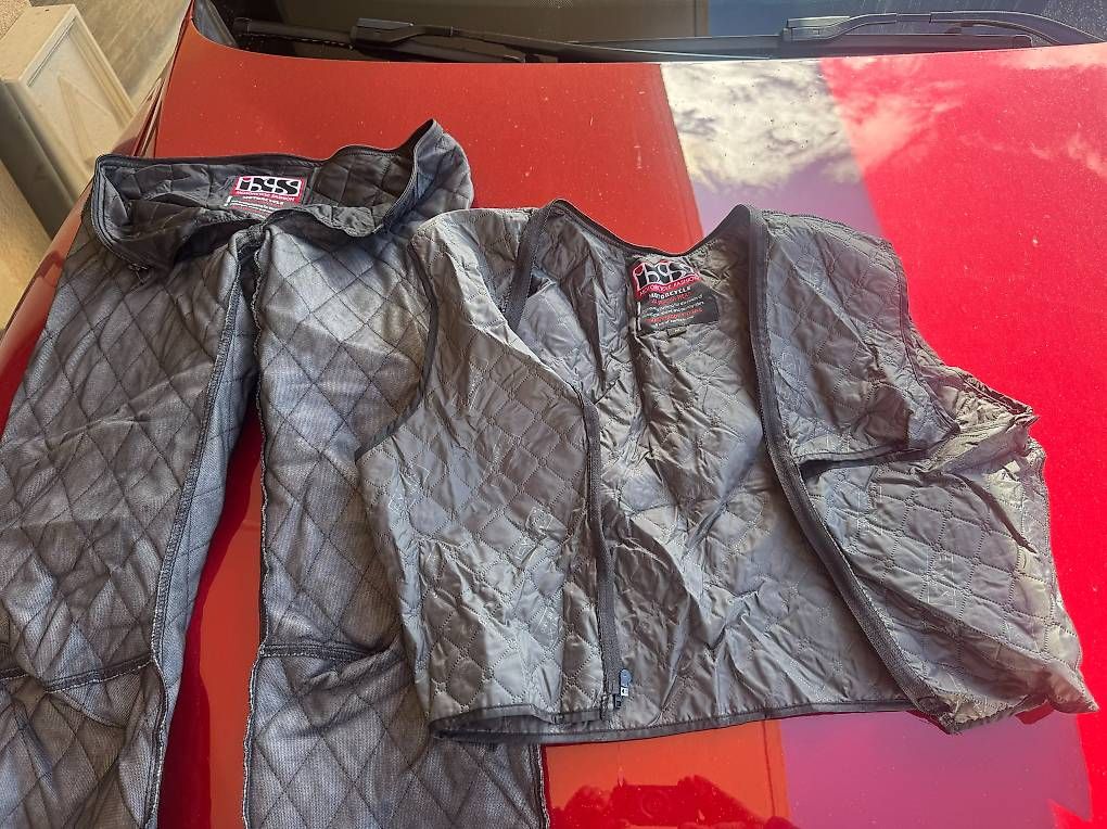 IXS Kleiderpakete: Combinaison IXS moto goretex – Gebraucht aus Pully von Snj 2