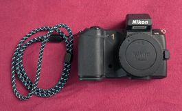 Nikon 1 V2 + 25mm Objektiv + 30-110mm Objektiv +viel Zubehör
