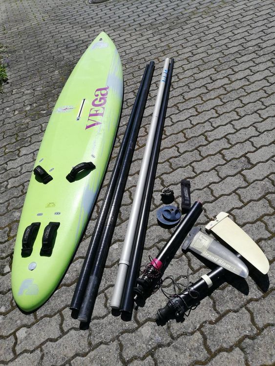 Windsurf Board, Mast ink. Füsse (2x), Segel (3x), Gabelbaum Kaufen auf Ricardo