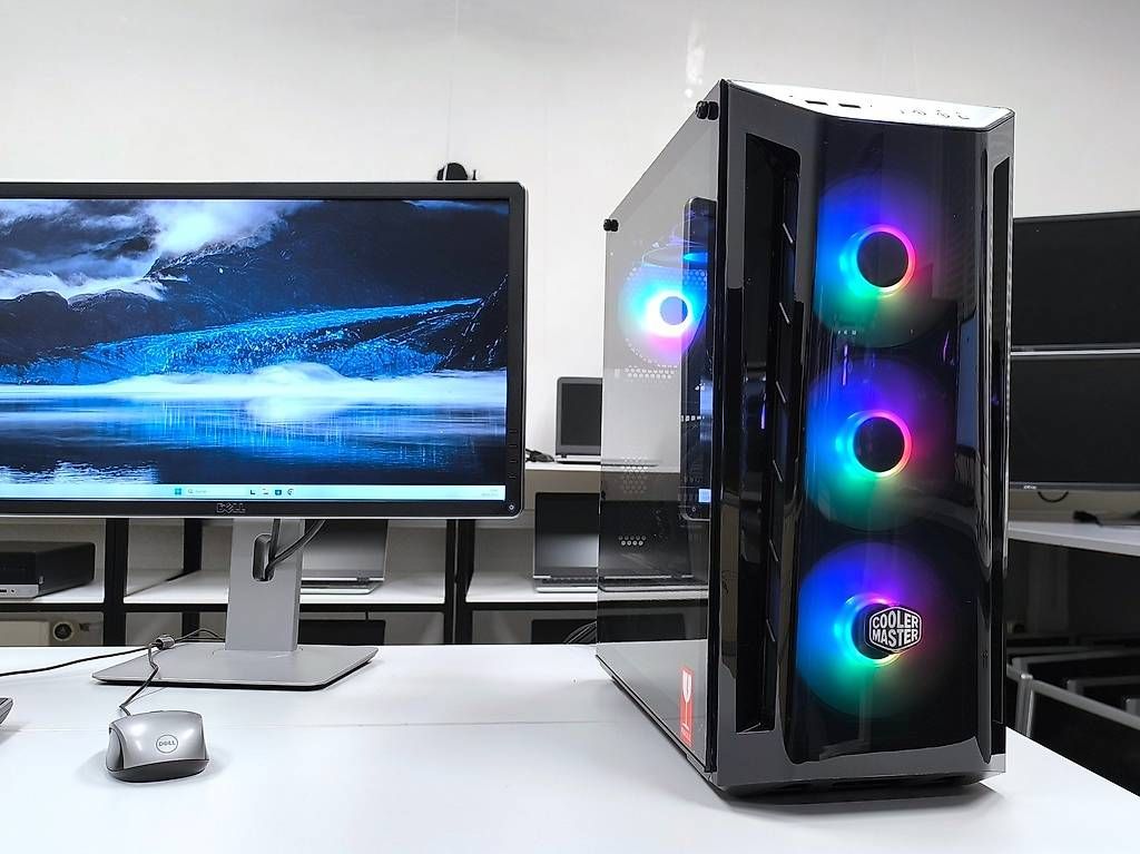 Asus PC: GAMING  Computer mit 2x 27 Zoll Monitore – Usato da Wald ZH venduto da 89kingle 3