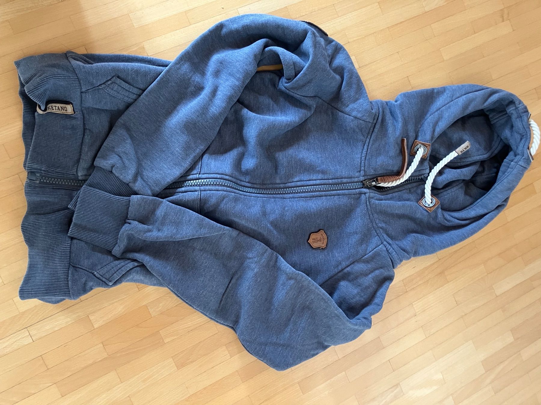 Naketano Pulls & Sweat-shirts: Naketano Jäckli S – D'occasion à Chur par steffeli04 2