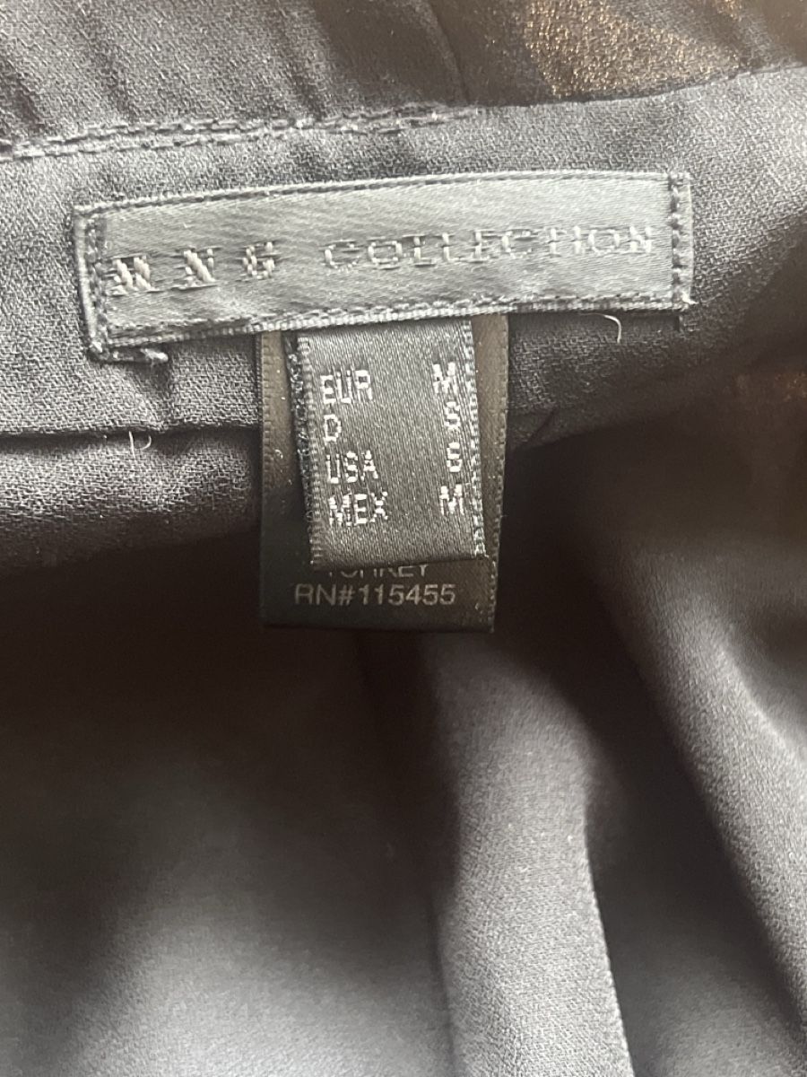 Mango Robes: Robe courte noire, dos nu, Mango Collection, taille M – D'occasion à Walenstadt par Unianrig 3