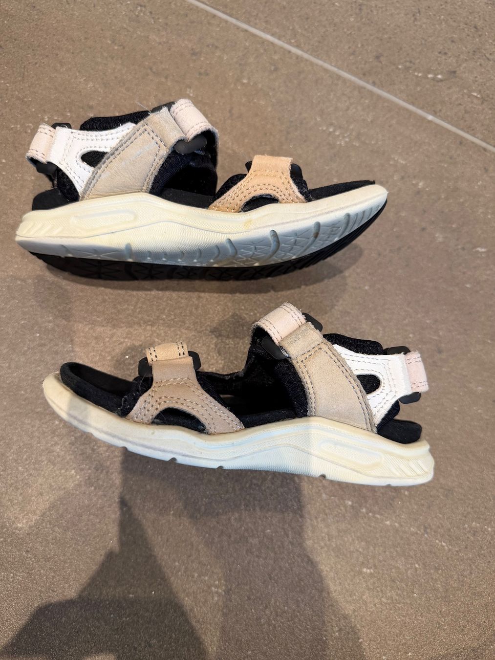 Ecco Chaussures filles: Sandalen, Grösse 25, Ecco – D'occasion à Haslen AI par s176 3