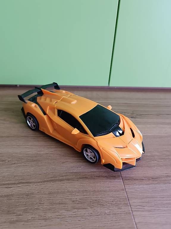 Modellismo RC: Deformation Car, ferngesteuertes Auto  – Usato da Buttisholz venduto da Baendlifahrer 1