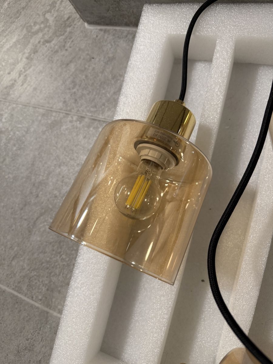 Lampade: Moderne Hängelampe, Goldfarben aus Glas – Usato da Thalheim AG venduto da Peralada 2