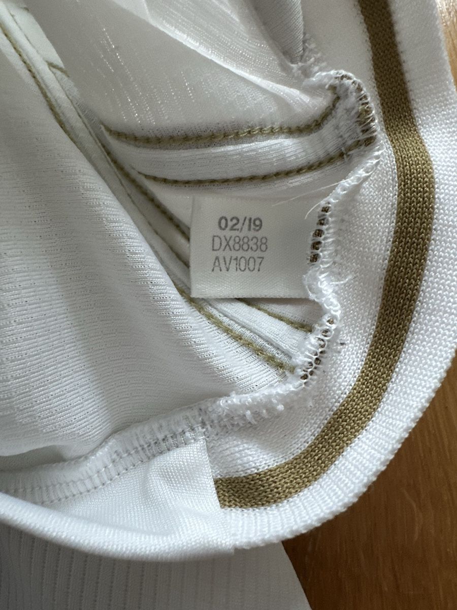 Adidas Trainer, Turnhosen & -trikots: Real Madrid Trikot, Kinder Gr. XL – Gebraucht aus Bern von rub_8mhx 2