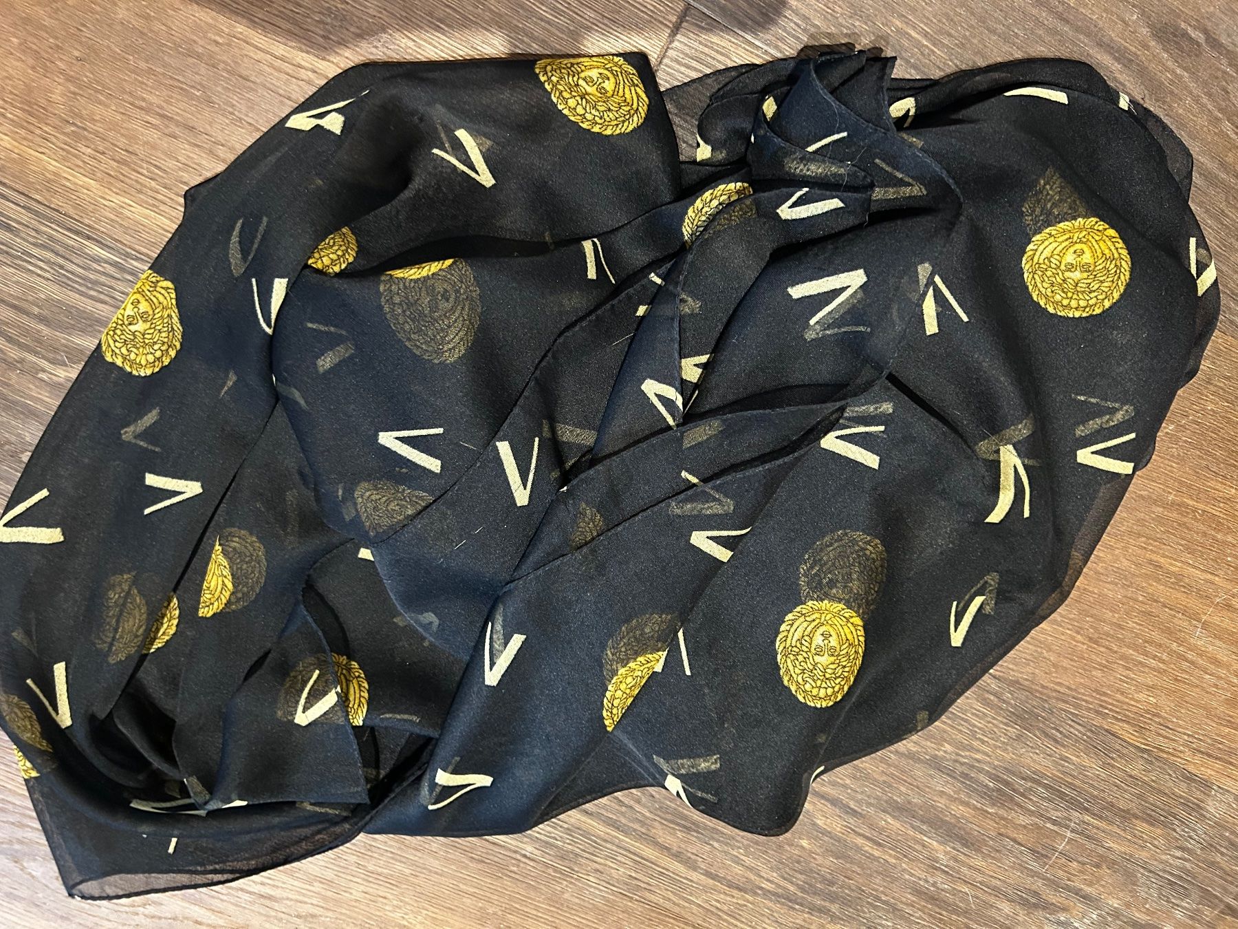 Foulard & Sciarpe: Foulard Schal 120x160 cm – Usato da Scherz venduto da Mandarine8