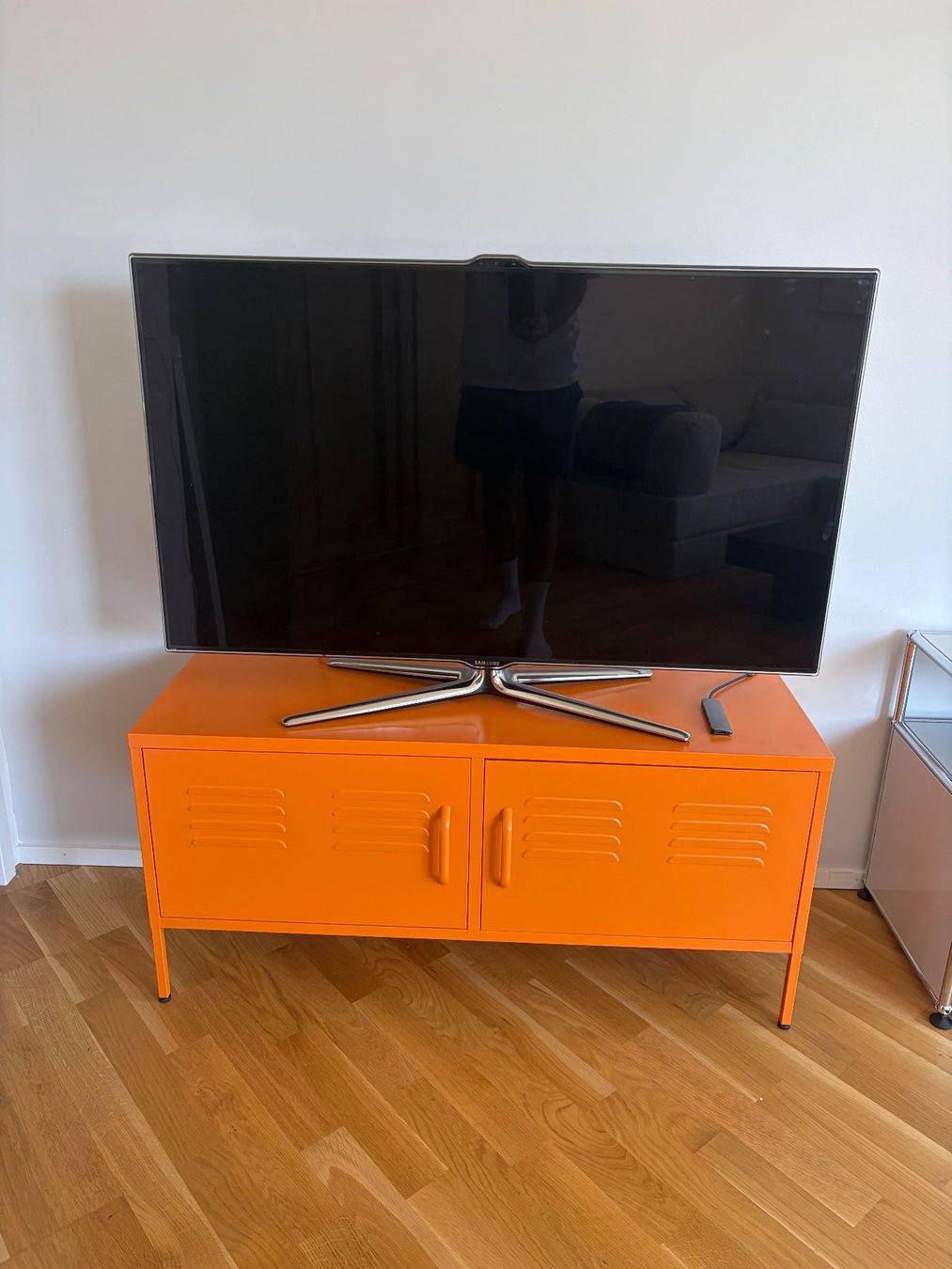 Mobili TV: Oranges Retro TV Möbel (ab CHF 1.-) – Usato da Zürich venduto da car_8drv