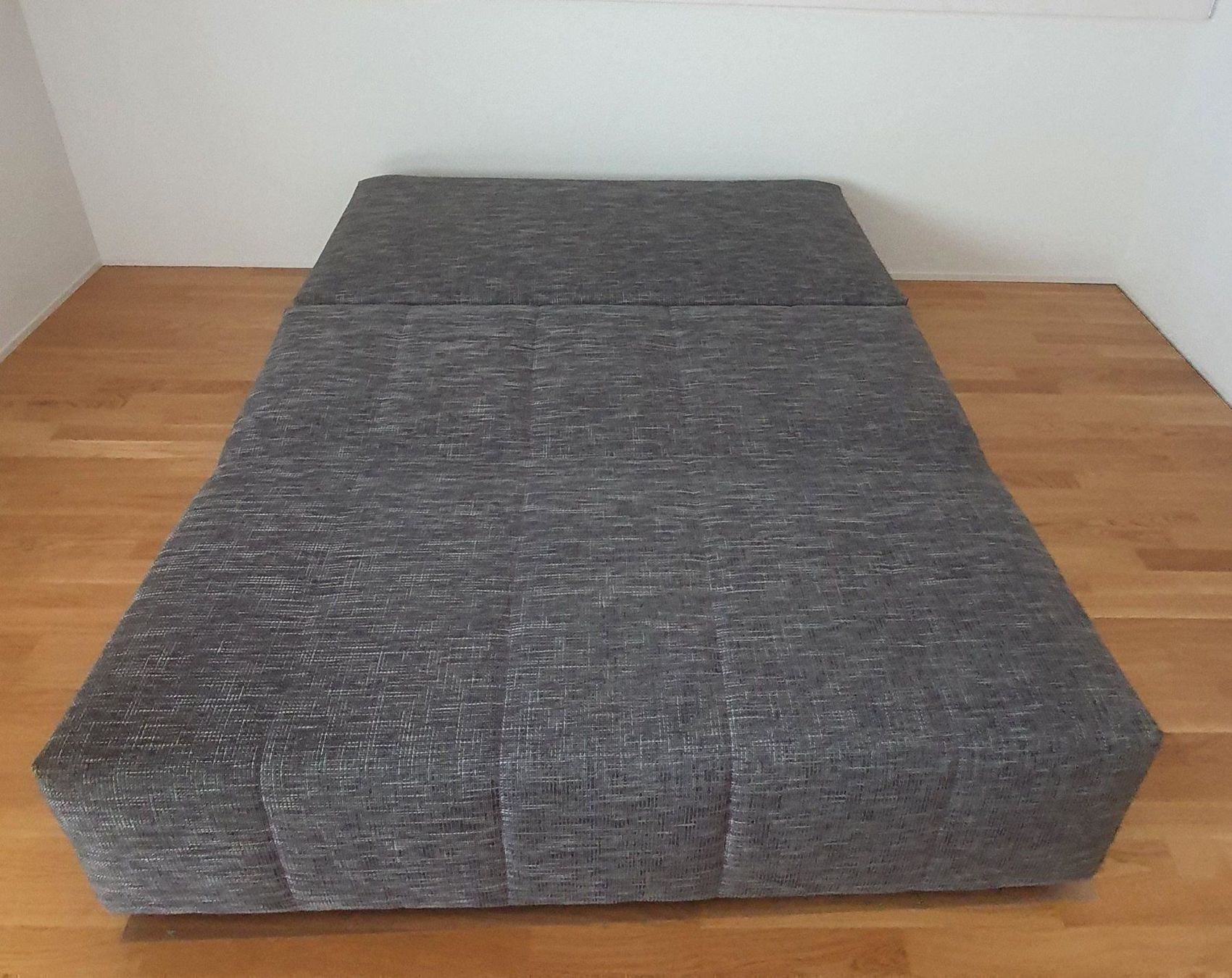 Divani: Funktion - "Sofa & Bett"grau ca.160x200 – Nuovo (secondo la descrizione) da Frauenfeld venduto da Bleeddragon 1