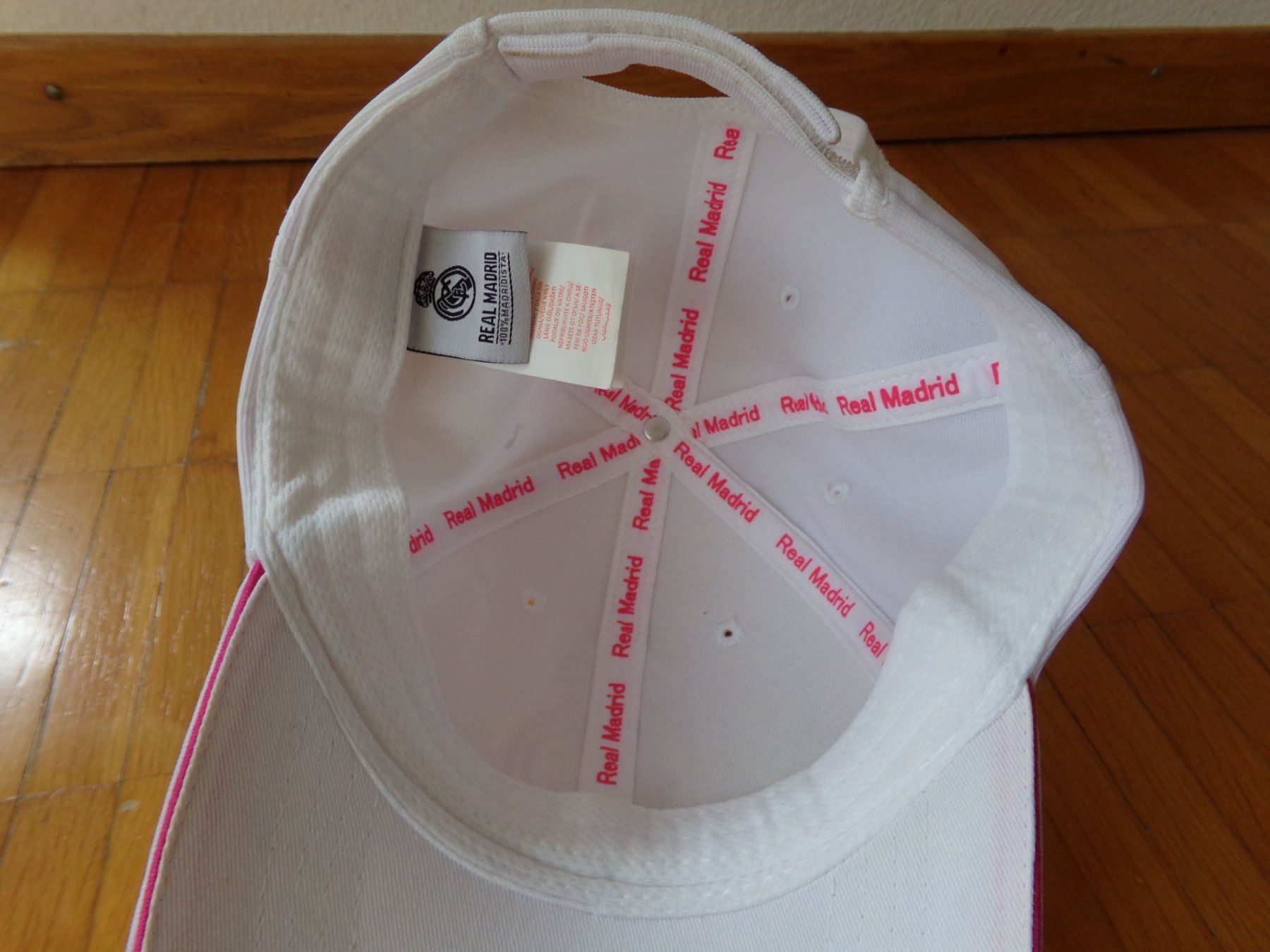 Copricapi, berretti & cappellini: Damen Cap weiss- rosa  REAL MADRID – Usato da Winterthur venduto da Jessi_di 2