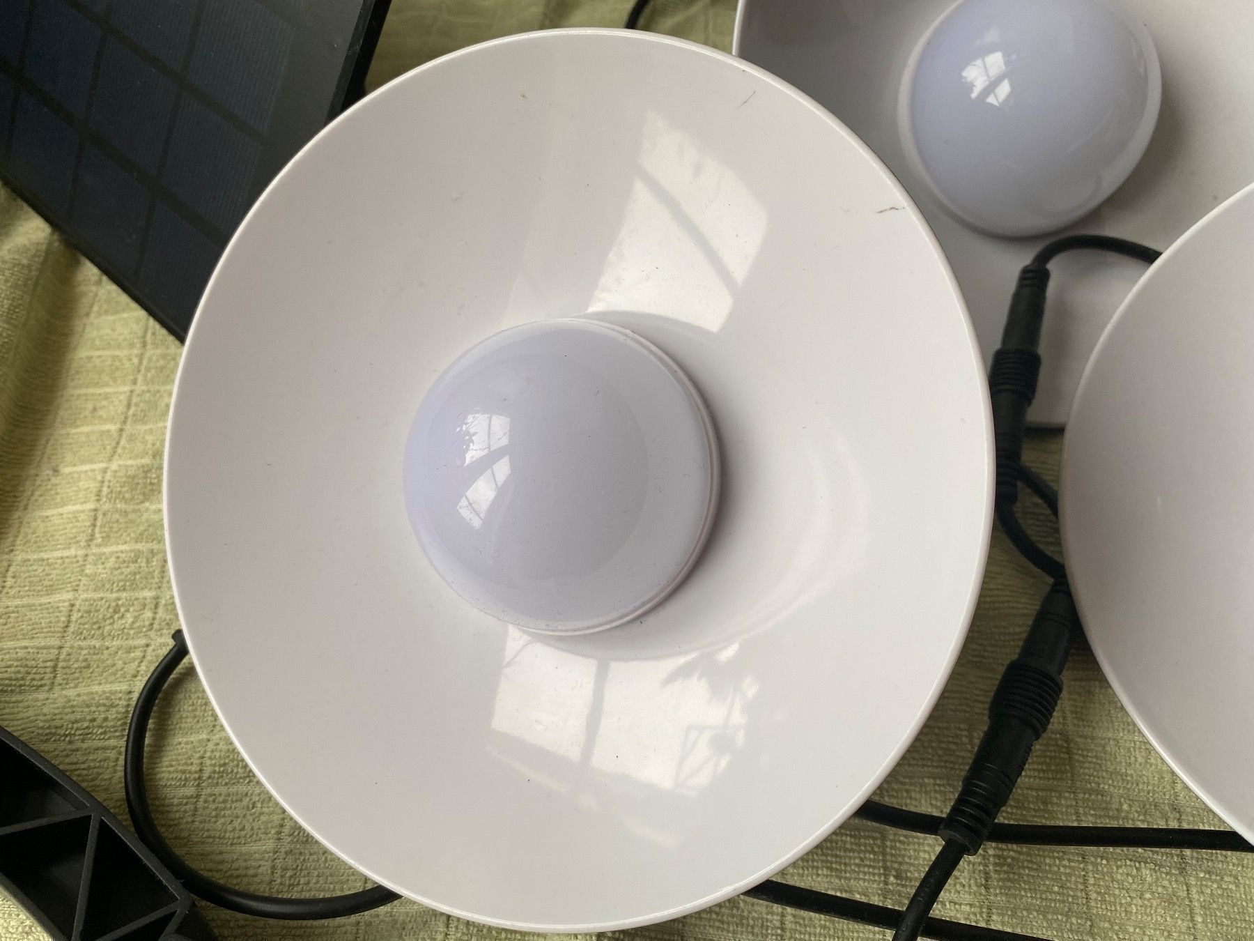 Lampen: Drei LED Lampen solarbetrieben – Neu (gemäss Beschreibung) aus Nidau von Beritundpan 5