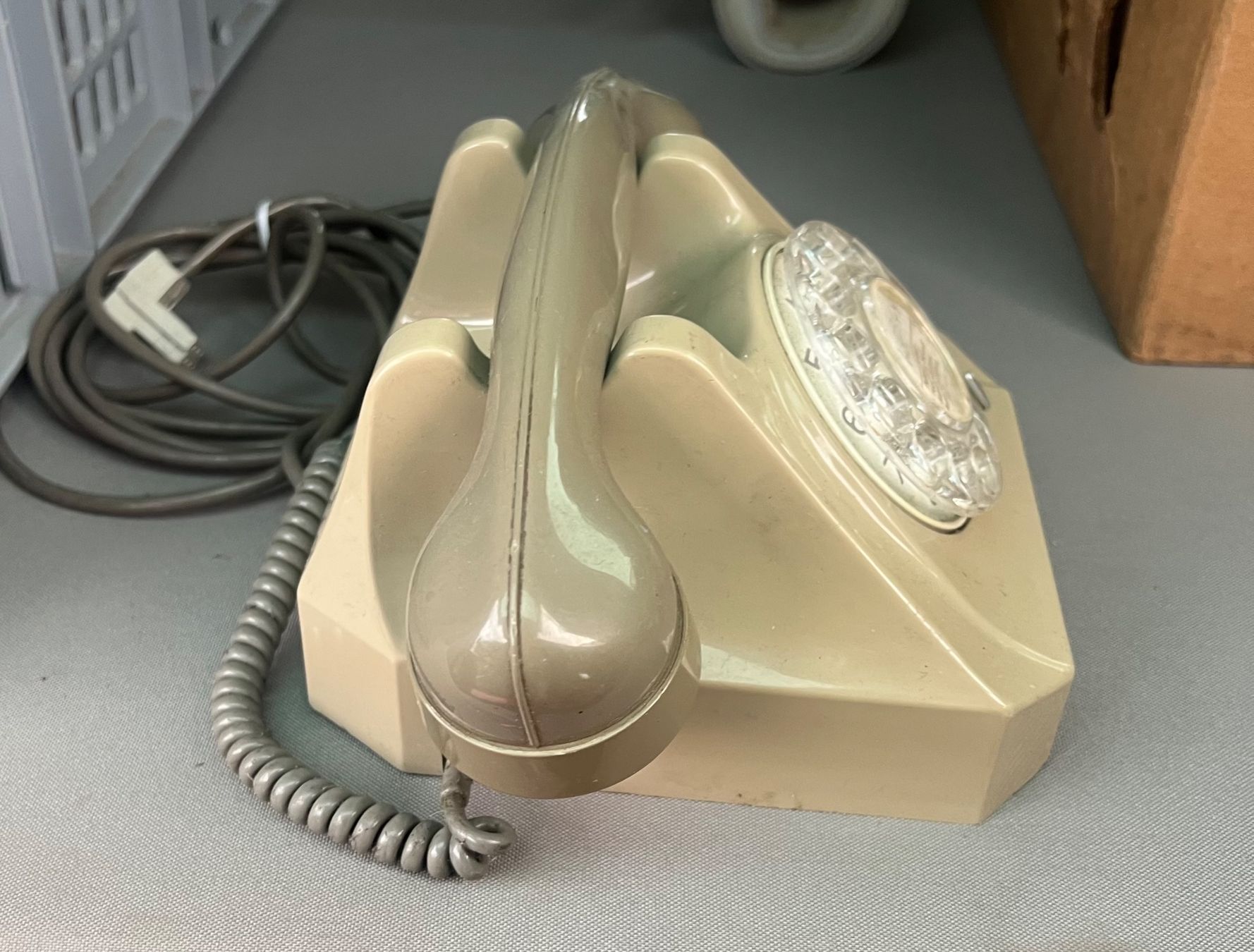 Telefone: Telefon aus den 70 iger Jahre – Gebraucht aus Menziken von alenka01 1