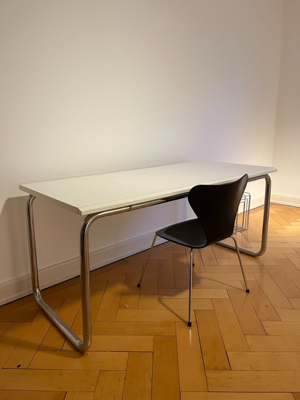 Tische: Vintage Tisch 70er – Gebraucht aus Zürich von Dimitreezer