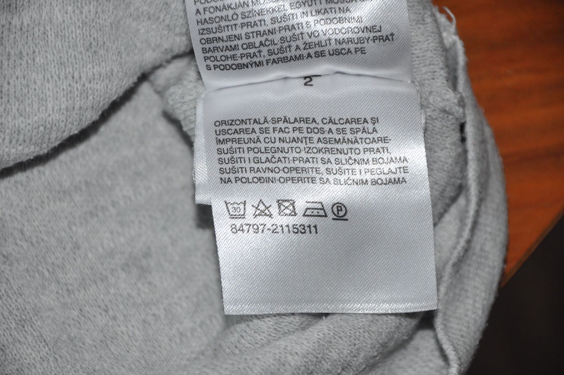 C&A Maglioni & Felpe: Pullover Clockhouse (C&A), 100 Prozent Baumwolle – Difettoso da Basel venduto da fido_mania 4