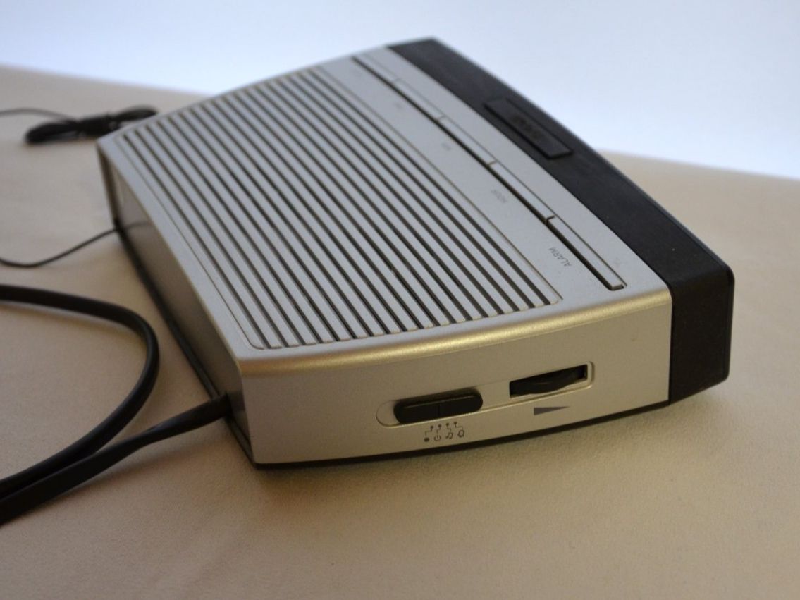 Grundig Réveils: Digitalradiowecker GRUNDIG – D'occasion à Dotzigen par H-1994 2