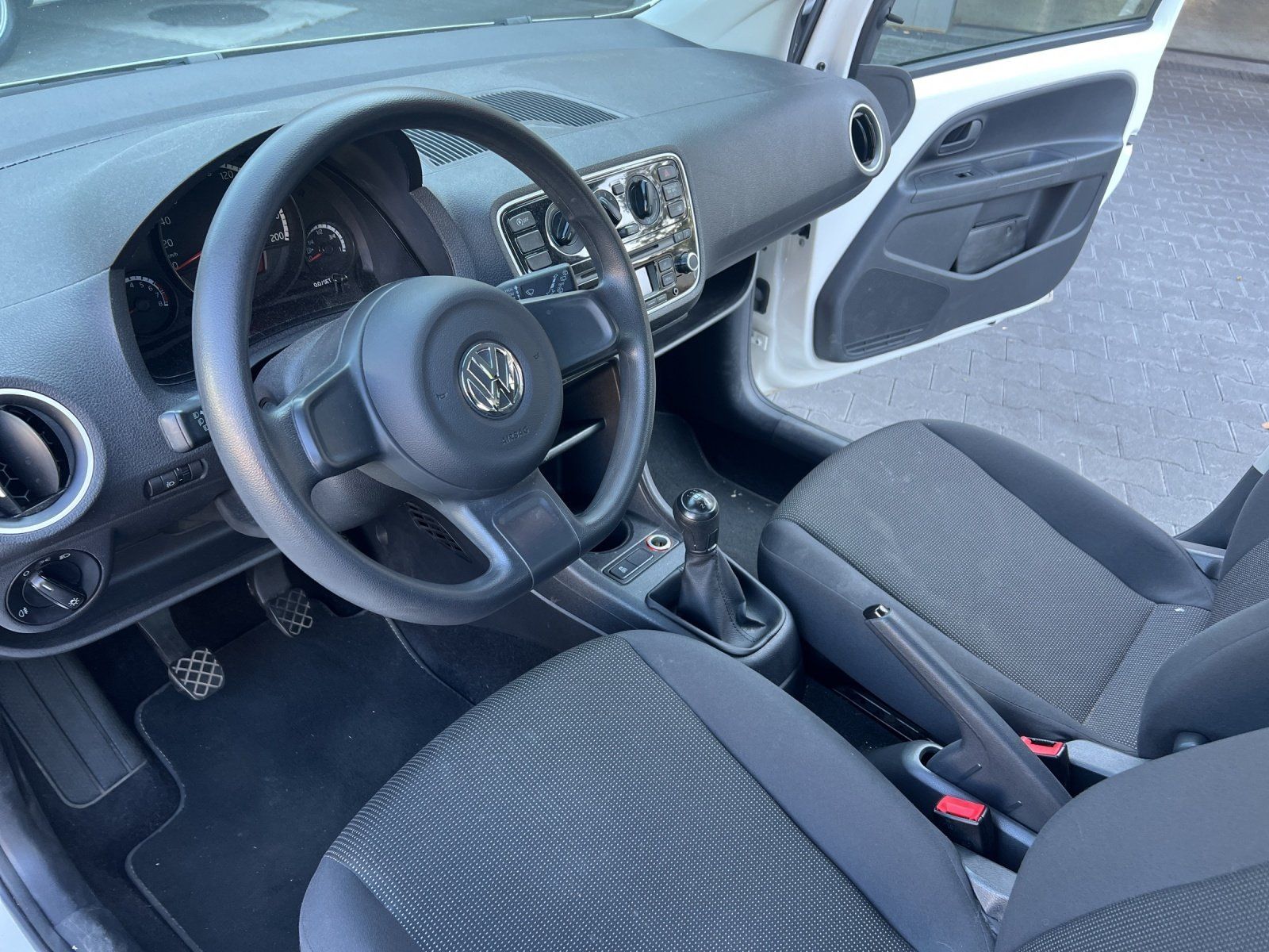 VW Autos: VW Up 1.0 / ab MFK 01.2024 – Gebraucht aus Kölliken von Apollo74 9