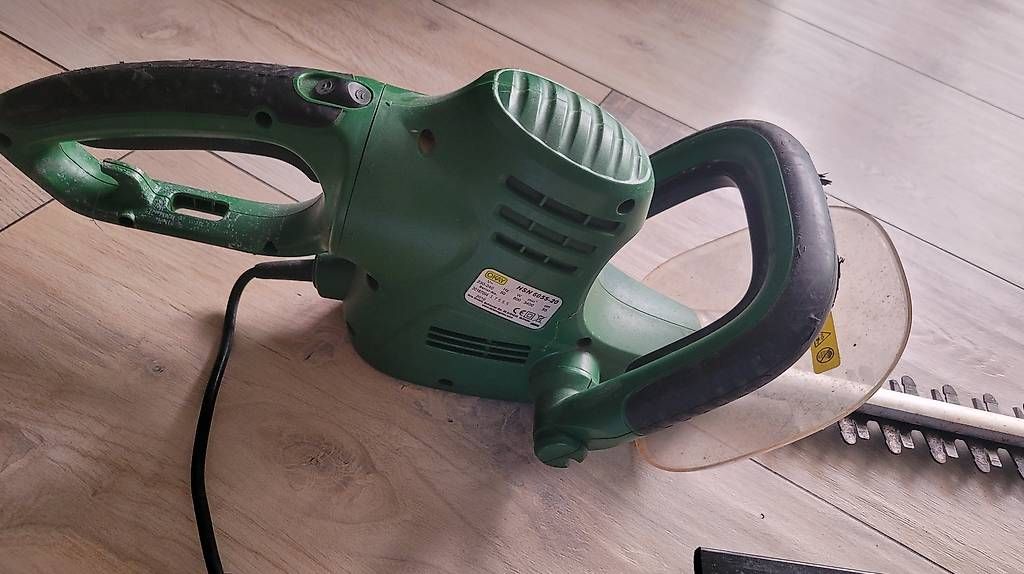 Alle Werkzeuge: Electric hedge trimmer - Okay – Gebraucht aus Denges von sim_pt5w 2