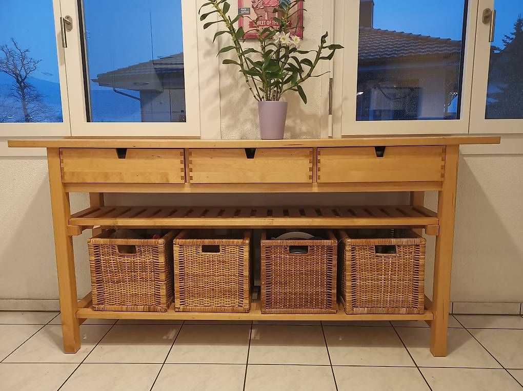 Ikea Credenze: Ikea Norden Sideboard inkl. Körbe – Usato da Richterswil venduto da Anjar