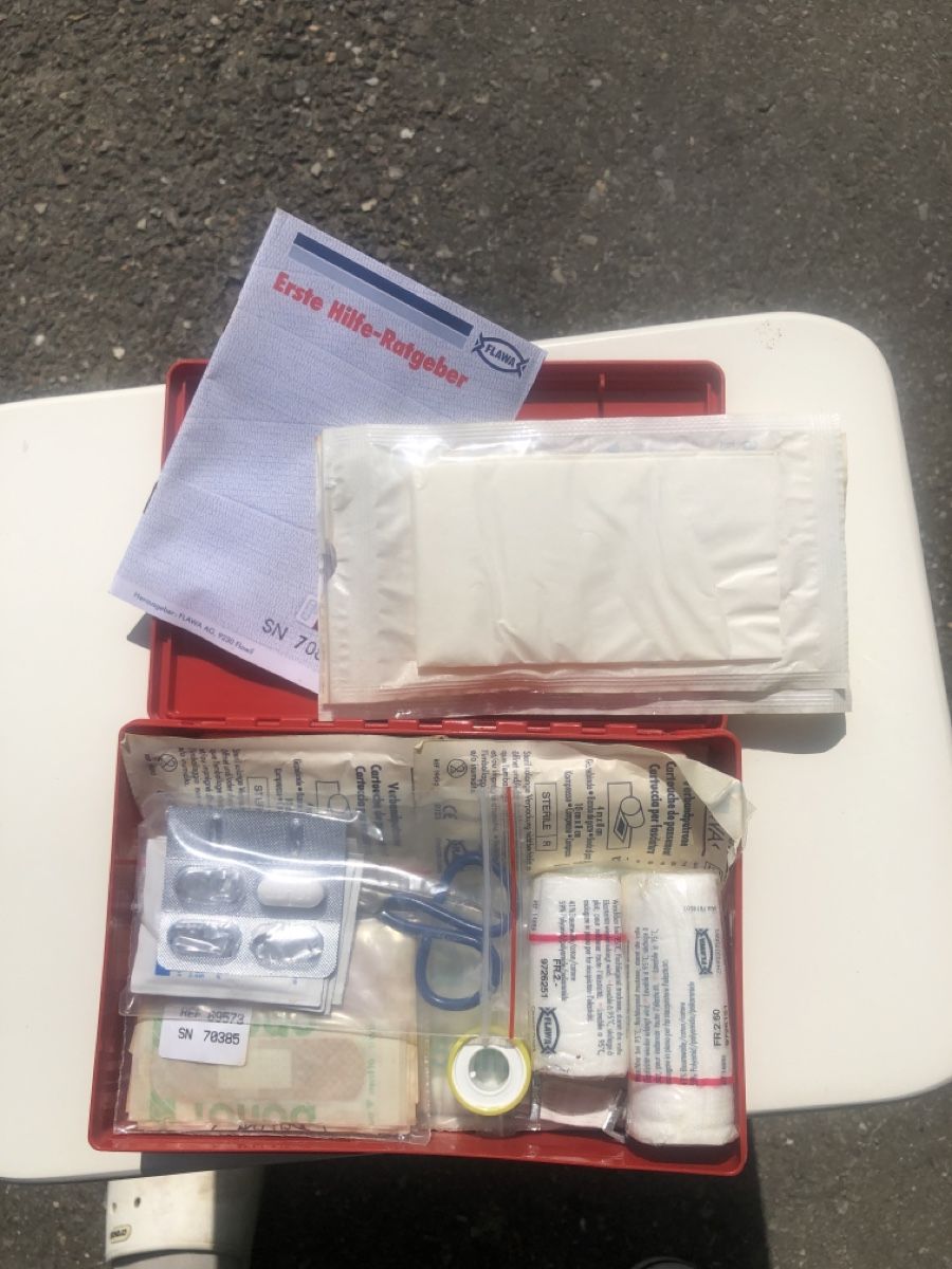 Mallettes de secours: Autoapotheke – Neuf (Voir description) à Schliern b. Köniz par Corinu59 1