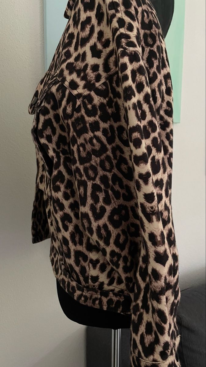 Giacche: Jacke mit Leo-Print, 1Size – Nuovo (secondo la descrizione) da Frauenfeld venduto da annstella95 2
